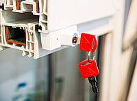 BSL Замок-блокиратор на окна BABY SAFE LOCK белый